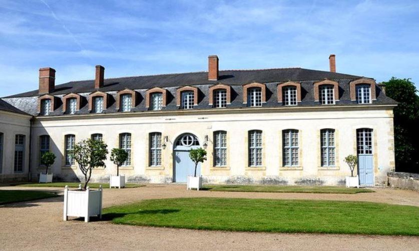 *** Domaine Des Noyers - Proche Centre Ville Châteauneuf-sur-Loire Buitenkant foto